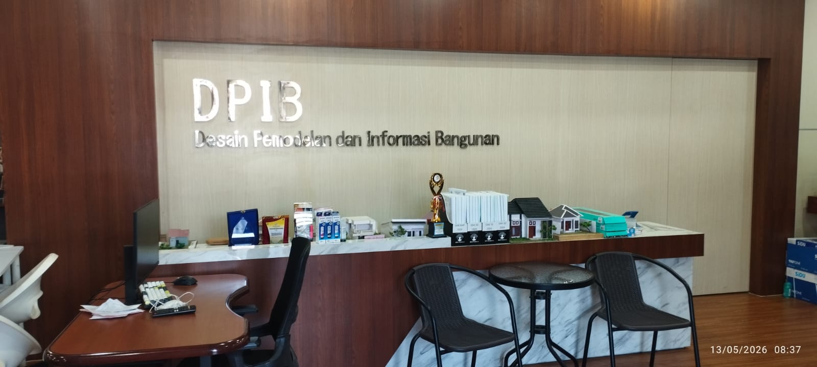 PROFIL DESAIN PEMODELAN DAN INFORMASI BANGUNAN
